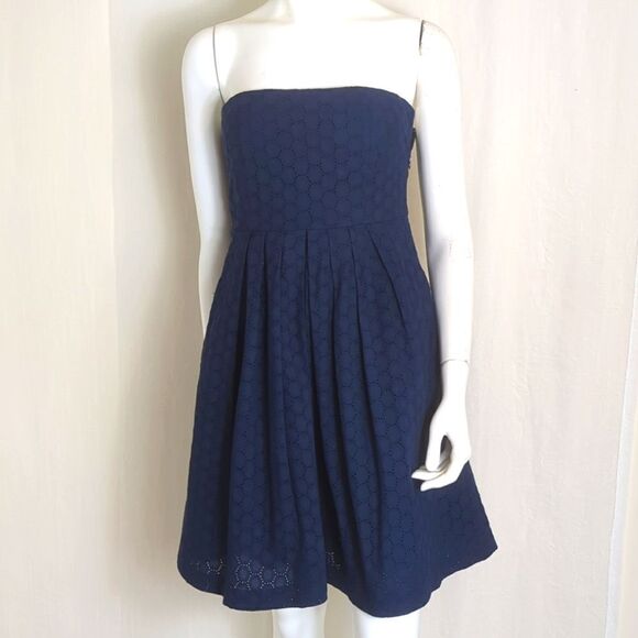 GAP Dress Navy Eyelet Strapless Size 2 - Picture 1 of 7